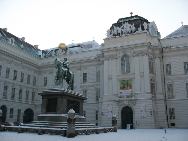 Описание: D:\fff\Vienna_files\image129.jpg