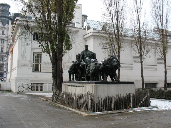 Описание: D:\fff\Vienna_files\image135.jpg