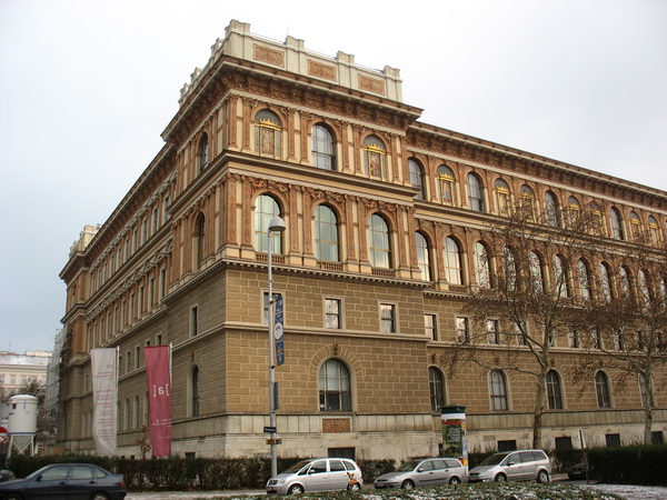 Описание: D:\fff\Vienna_files\image207.jpg