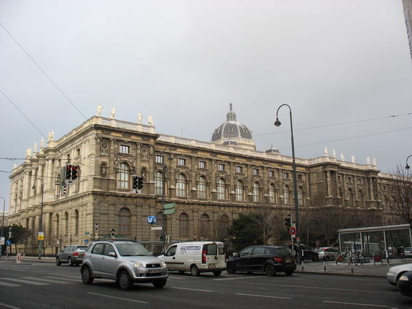 Описание: D:\fff\Vienna_files\image208.jpg